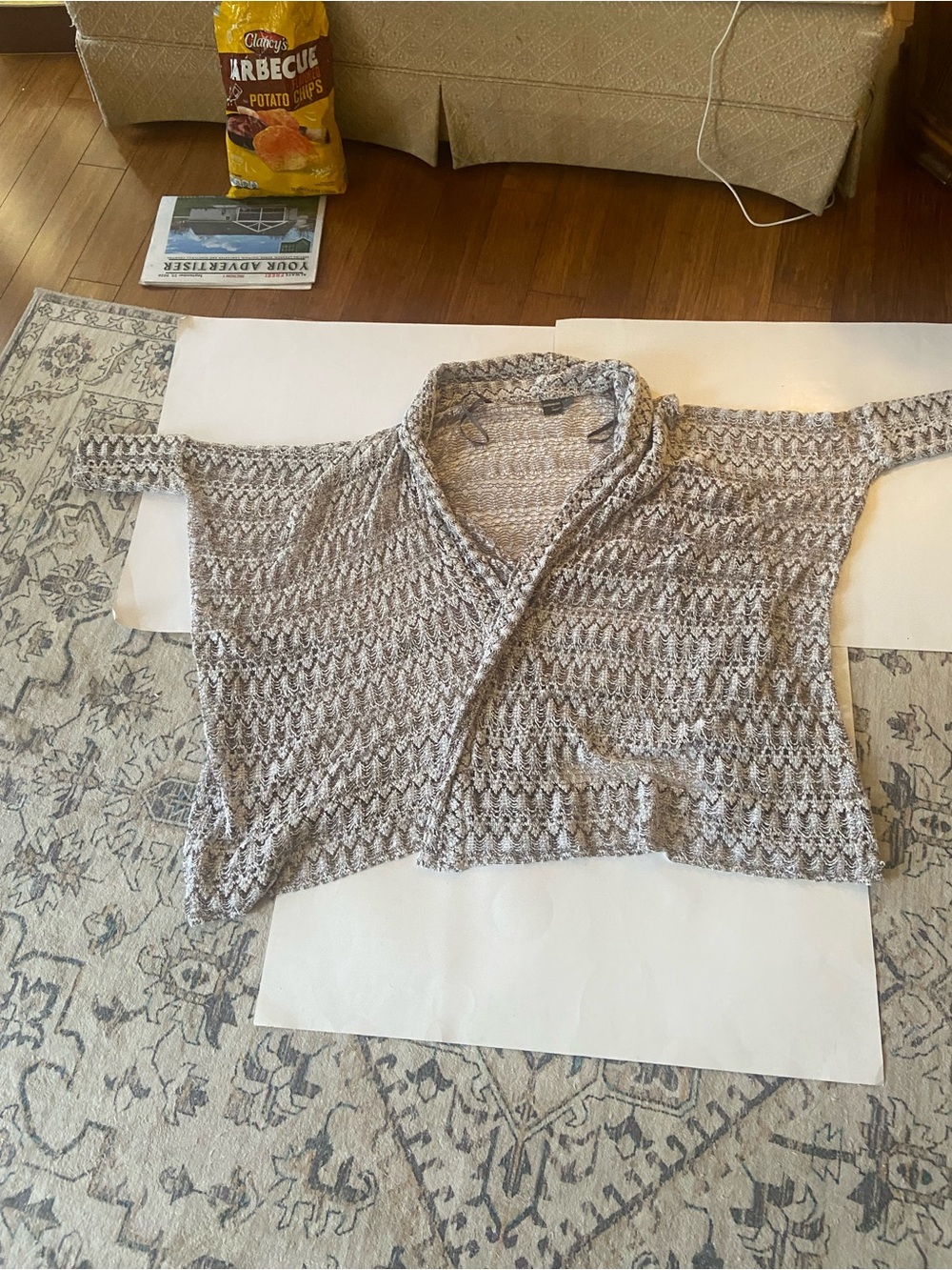 MUSE Women’s size large oversized flowing cardigan in tan and and gray